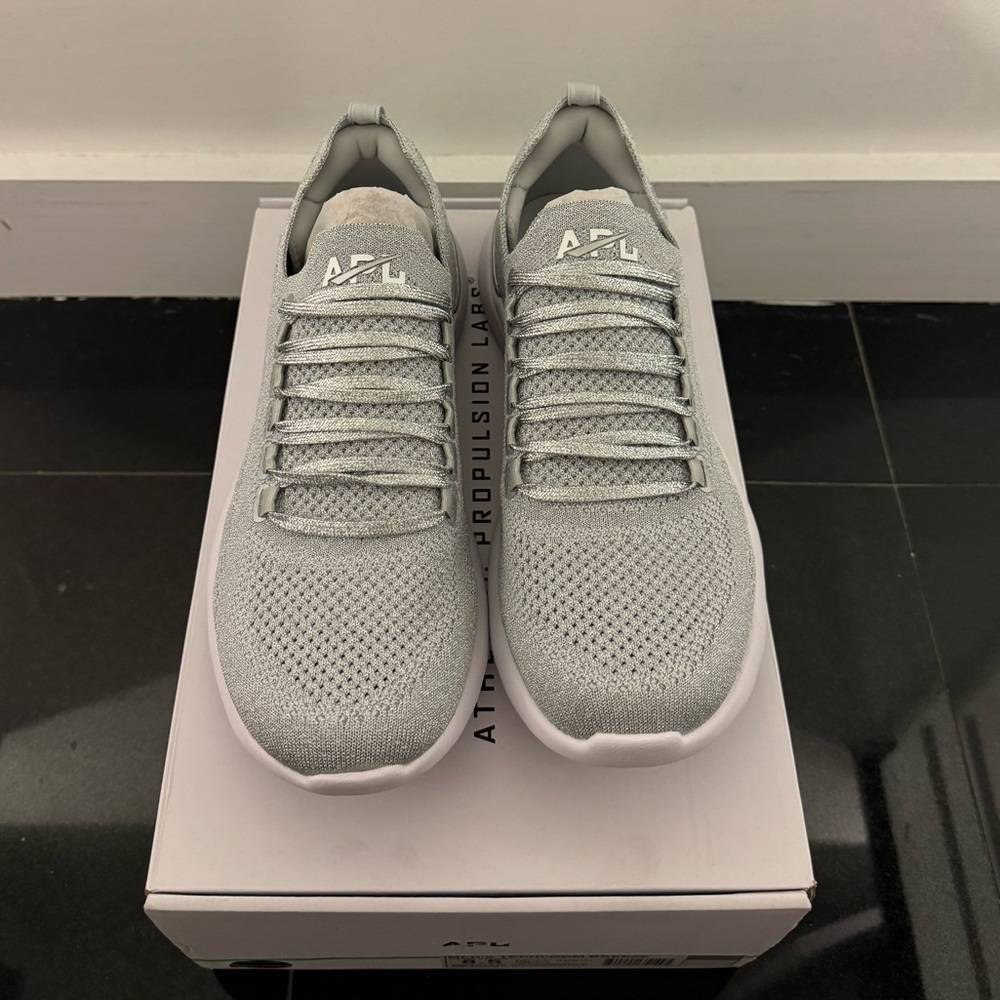 APL Techloom Breeze - Metallic Grey Size 8.5/41.5